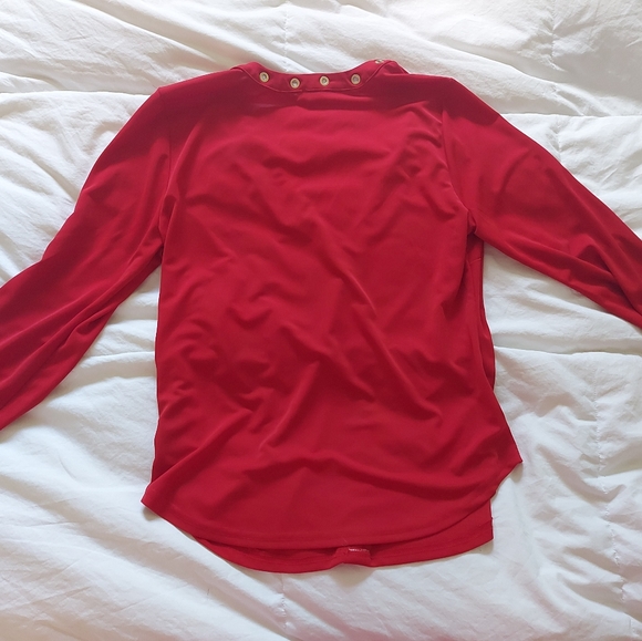 Guess brand long sleeves top - Picture 2 of 2